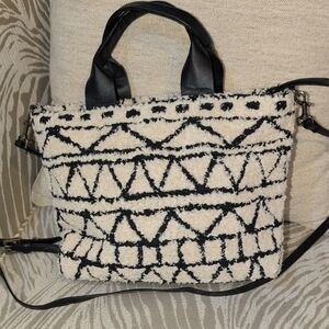 Universal Thread Black and White Geometric Tote Shoulder Bag